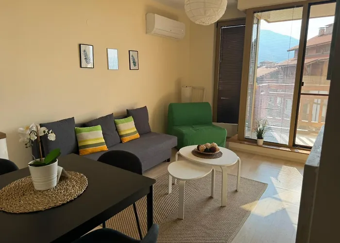 Emerald Buddha Apartment