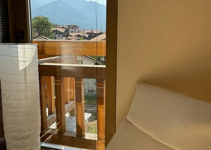 Emerald Buddha Apartment Bansko