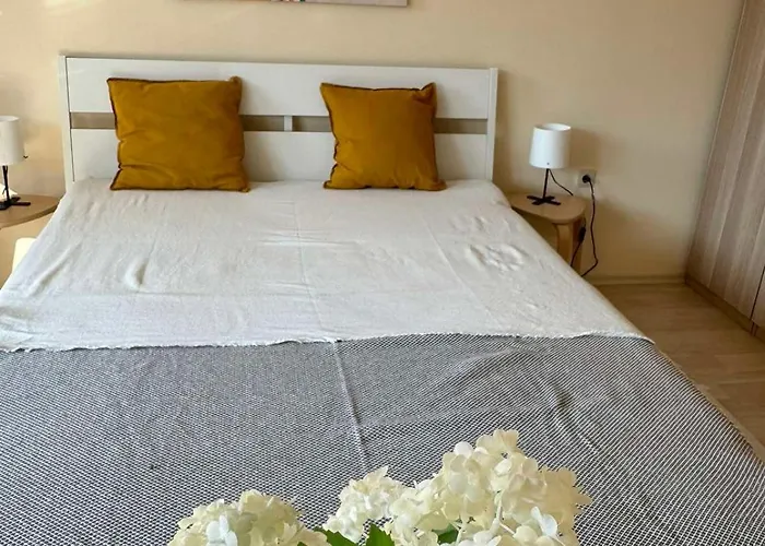 Apartment Emerald Buddha *