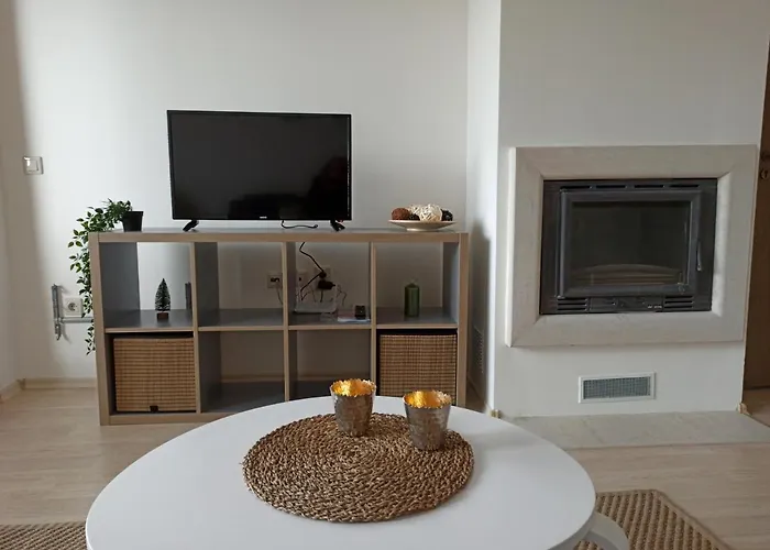 Emerald Buddha Bansko