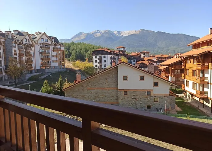 Emerald Buddha Apartment